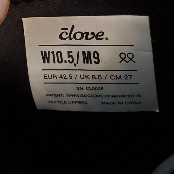 NWOT Clove Solo Sneakers - Picture 5 of 14